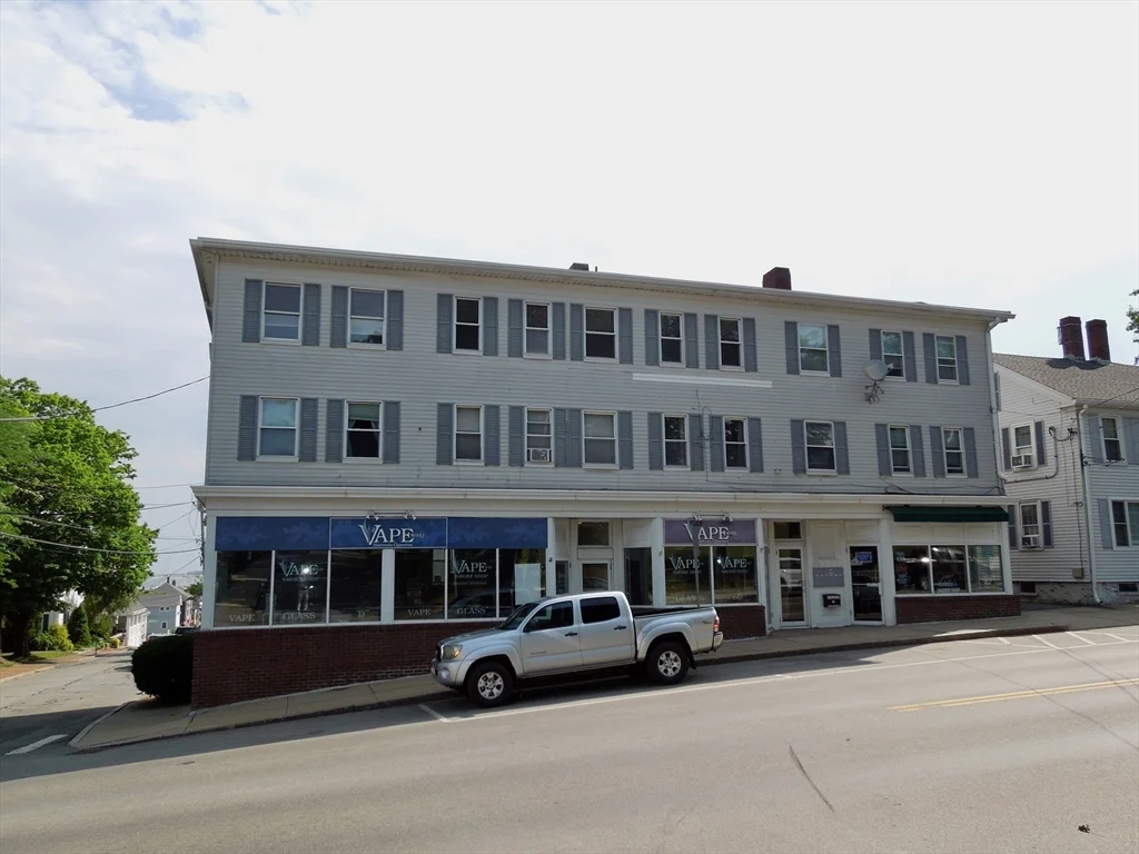 1 bed, 1 bath apartment for rent at 50 Sandwich St Unit 4, Plymouth — photo 1 of 9