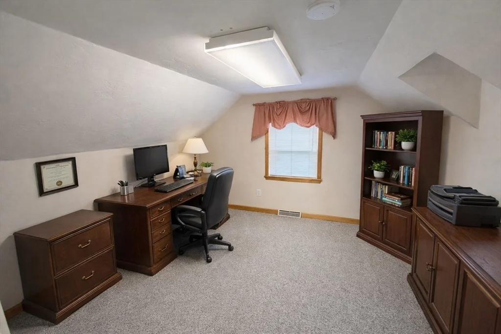 2 bed, 1 bath apartment for rent at 50 School St Unit 2nd FL R, Hudson — photo 13 of 17