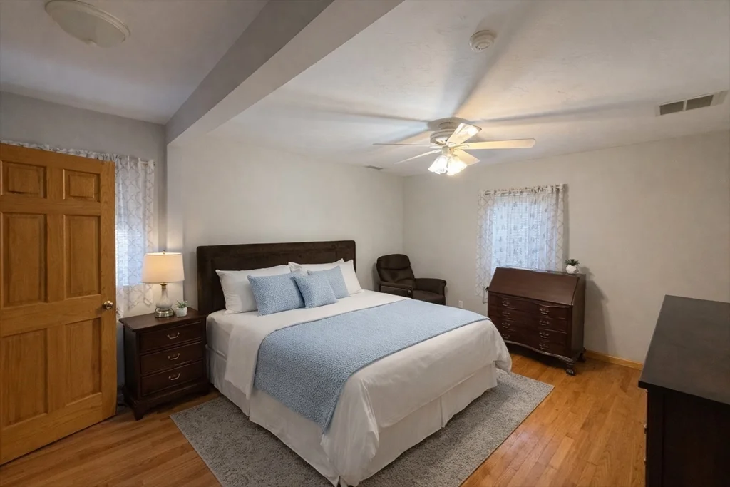 2 bed, 1 bath apartment for rent at 50 School St Unit 2nd FL R, Hudson — photo 10 of 17