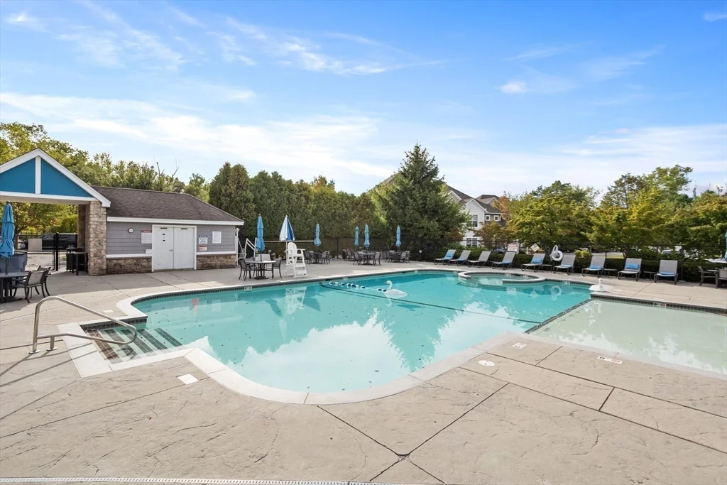 2 bed, 2 bath apartment for rent at 50 Seven Springs Ln Unit A, Burlington — photo 38 of 41
