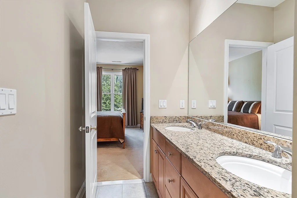 2 bed, 2 bath apartment for rent at 50 Seven Springs Ln Unit A, Burlington — photo 30 of 41