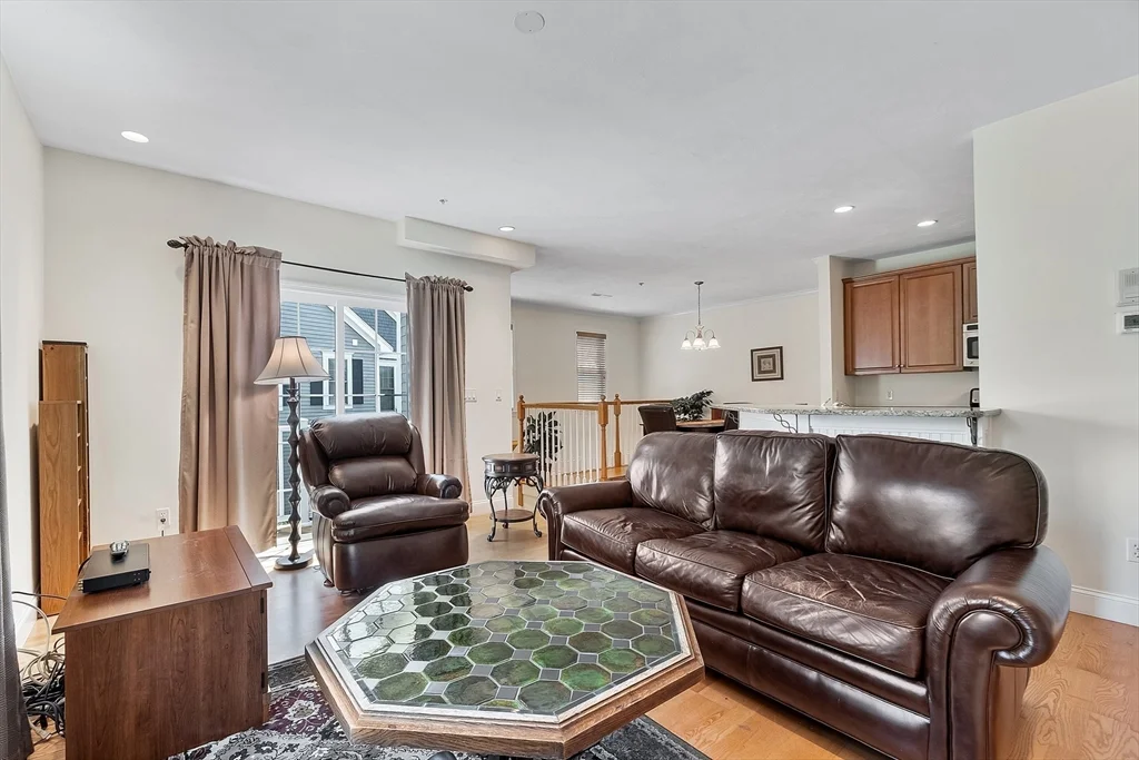 2 bed, 2 bath apartment for rent at 50 Seven Springs Ln Unit A, Burlington — photo 17 of 41
