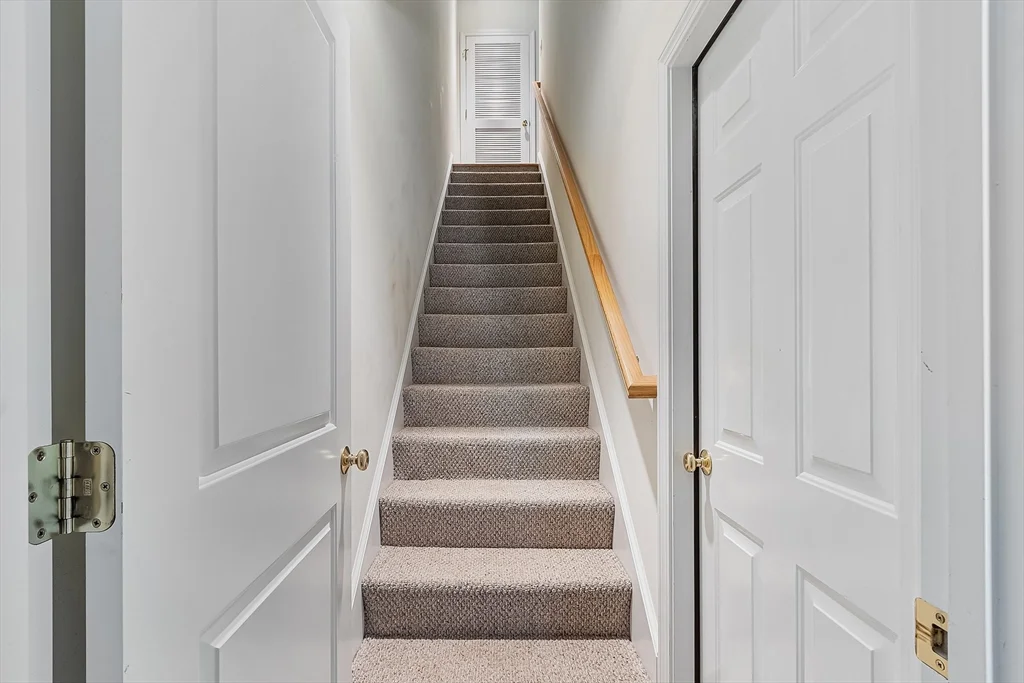 2 bed, 2 bath apartment for rent at 50 Seven Springs Ln Unit A, Burlington — photo 8 of 41