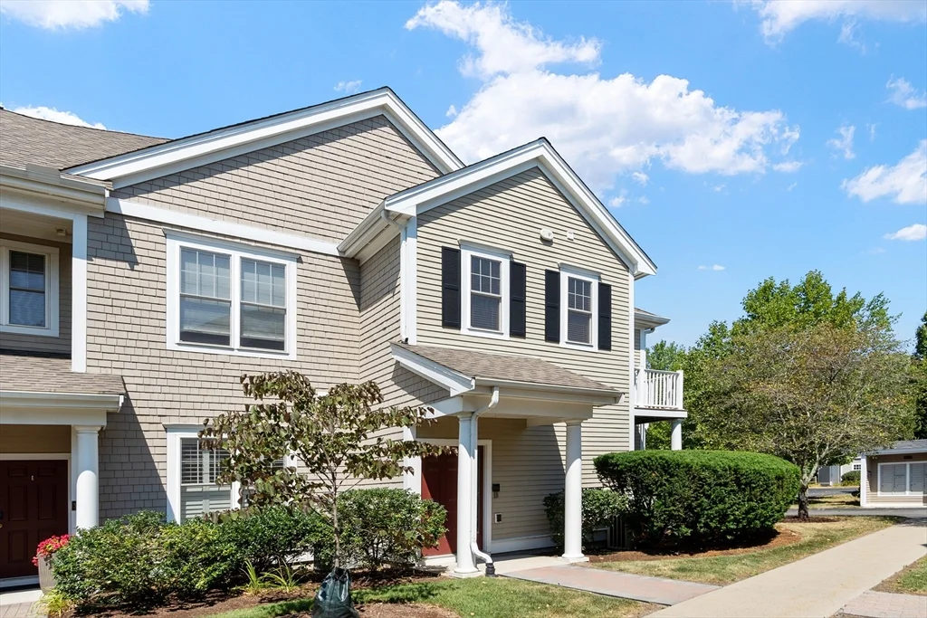 2 bed, 2 bath apartment for rent at 50 Seven Springs Ln Unit A, Burlington — photo 2 of 41