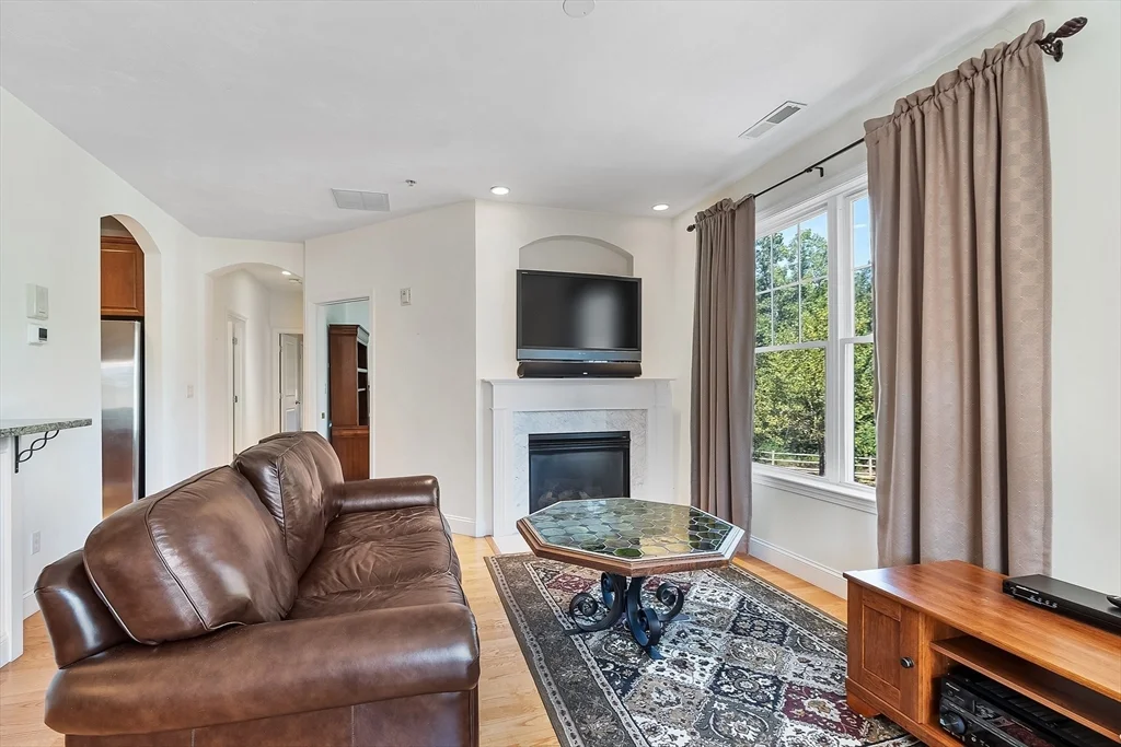 2 bed, 2 bath apartment for rent at 50 Seven Springs Ln Unit A, Burlington — photo 15 of 41