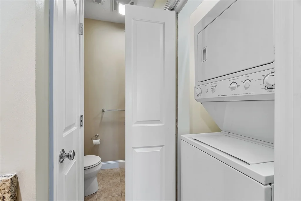 2 bed, 2 bath apartment for rent at 50 Seven Springs Ln Unit A, Burlington — photo 28 of 41