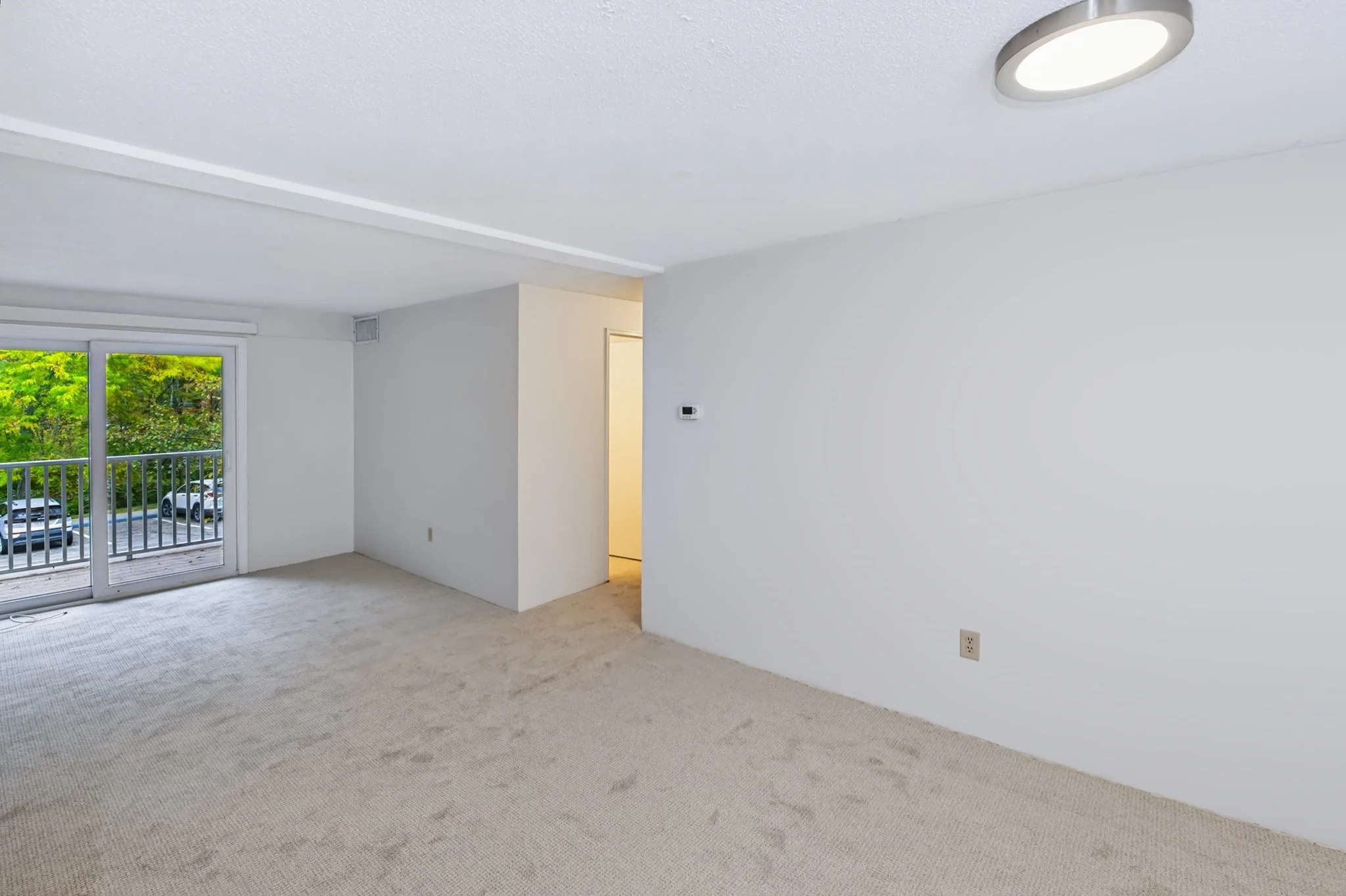2 bed, 2 bath apartment for rent at 50 Silver Hill Ln Unit 5, Natick — photo 5 of 27