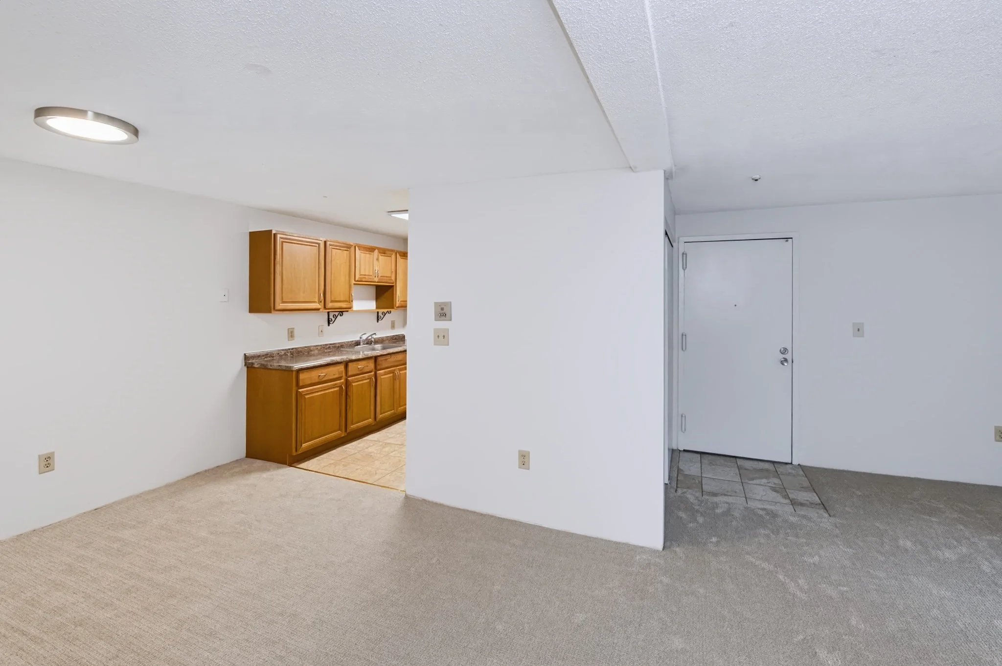 2 bed, 2 bath apartment for rent at 50 Silver Hill Ln Unit 5, Natick — photo 12 of 27