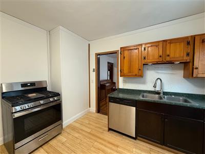 2.5 bed, 2 bath apartment for rent at 50 Simpson Ave Unit 1 and 2, Tufts — photo 2 of 20