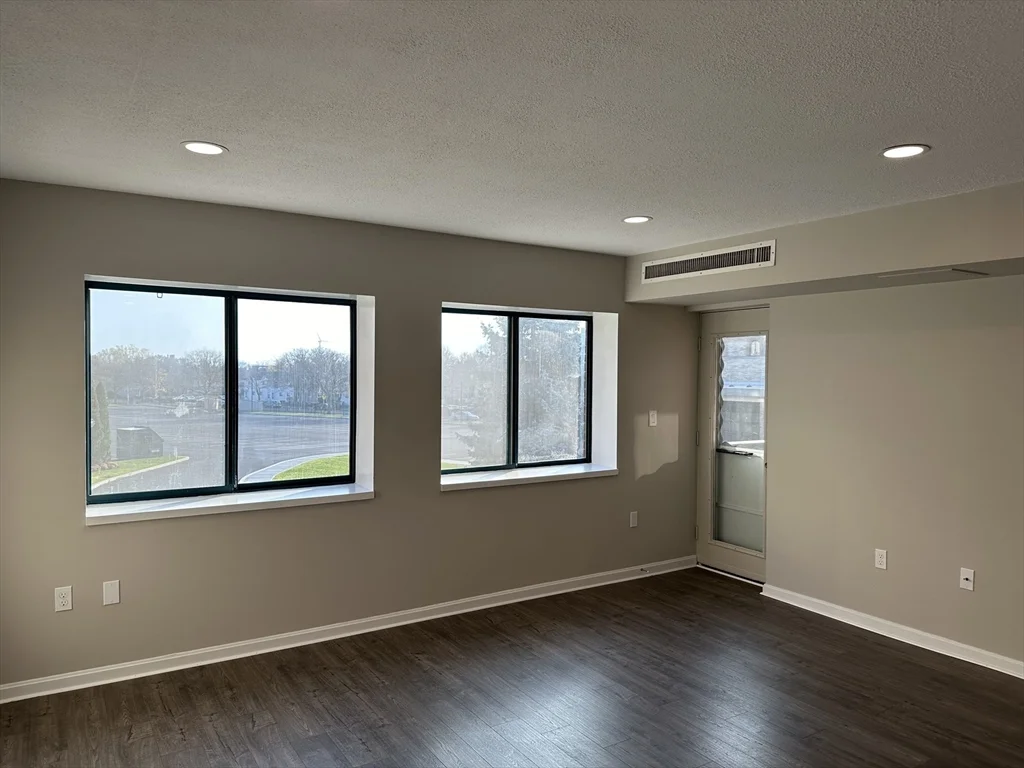 2 bed, 2 bath apartment for rent at 50 South Common St Unit 202, Lynn — photo 9 of 25