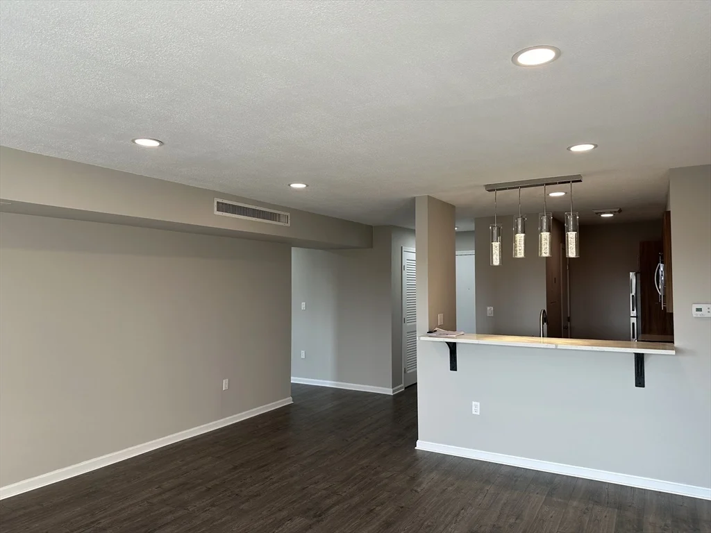 2 bed, 2 bath apartment for rent at 50 South Common St Unit 202, Lynn — photo 4 of 25