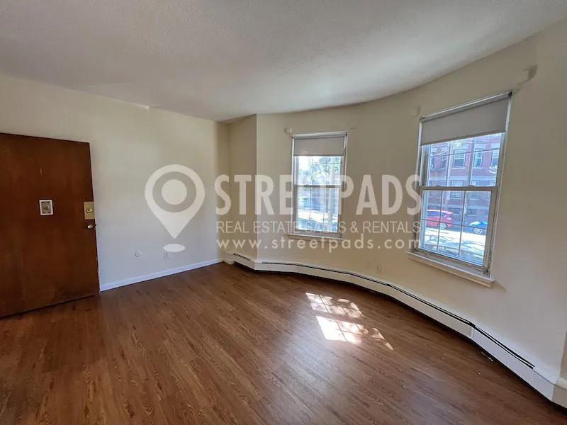Studio bed, 1 bath apartment for rent at 50 South Huntington Ave Unit 1, Jamaica Plain — photo 2 of 9