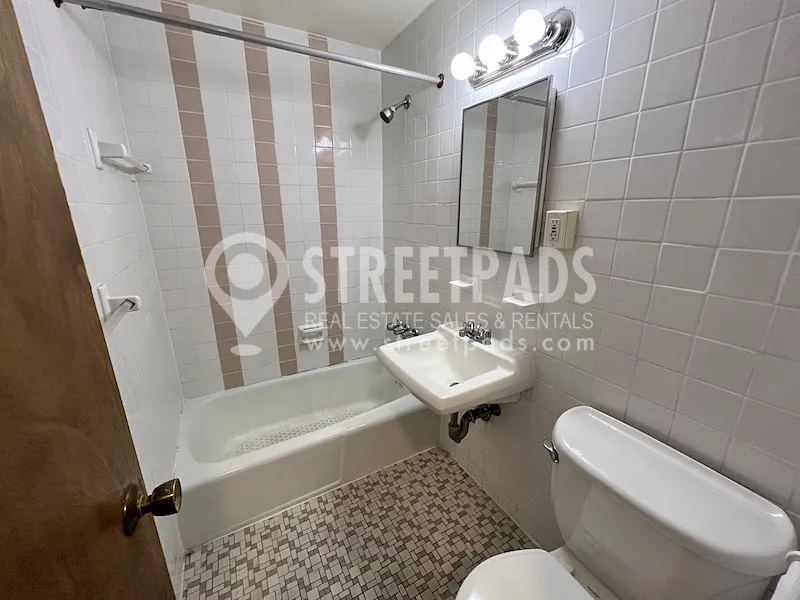 Studio bed, 1 bath apartment for rent at 50 South Huntington Ave Unit 1, Jamaica Plain — photo 6 of 9