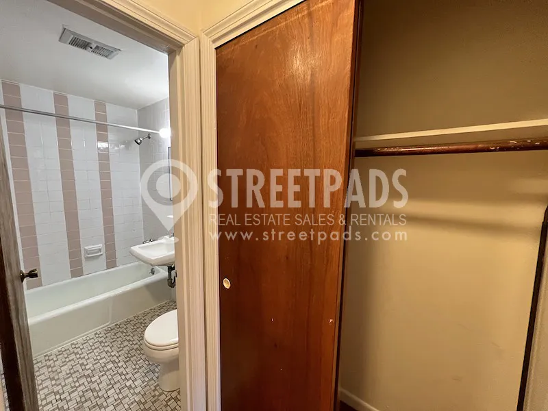 Studio bed, 1 bath apartment for rent at 50 South Huntington Ave Unit 1, Jamaica Plain — photo 5 of 9