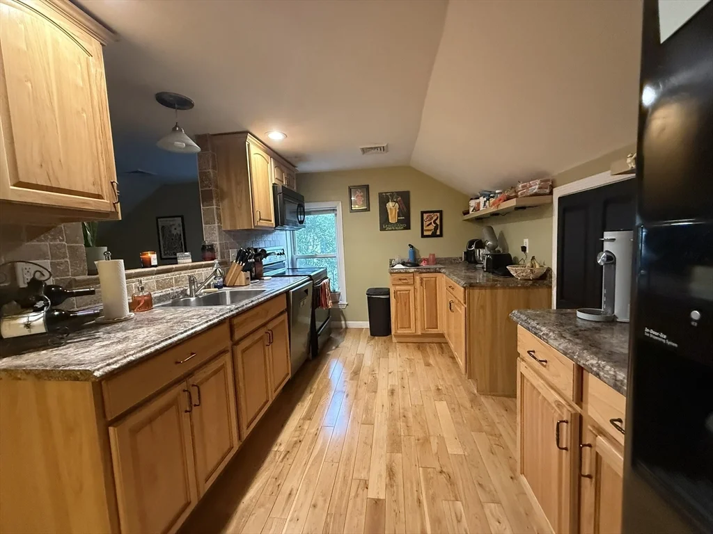 1 bed, 1 bath apartment for rent at 50 South Main Unit 3, Uxbridge — photo 9 of 16