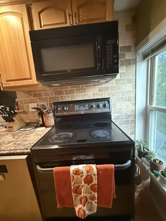 1 bed, 1 bath apartment for rent at 50 South Main Unit 3, Uxbridge — photo 10 of 16