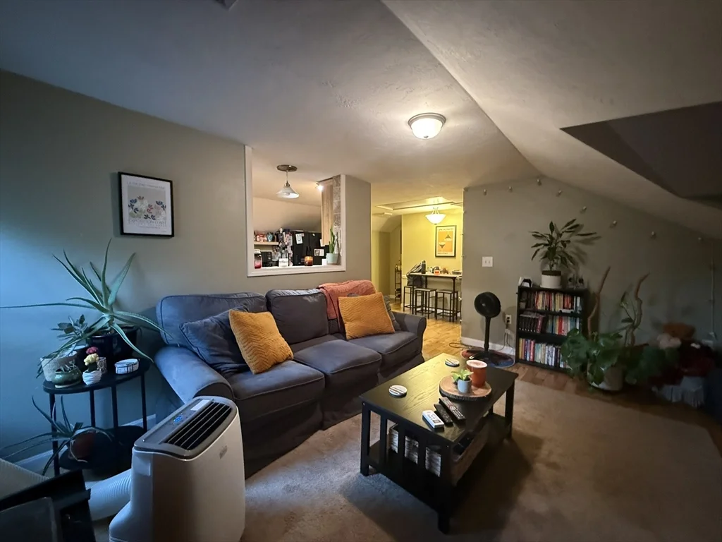 1 bed, 1 bath apartment for rent at 50 South Main Unit 3, Uxbridge — photo 4 of 16