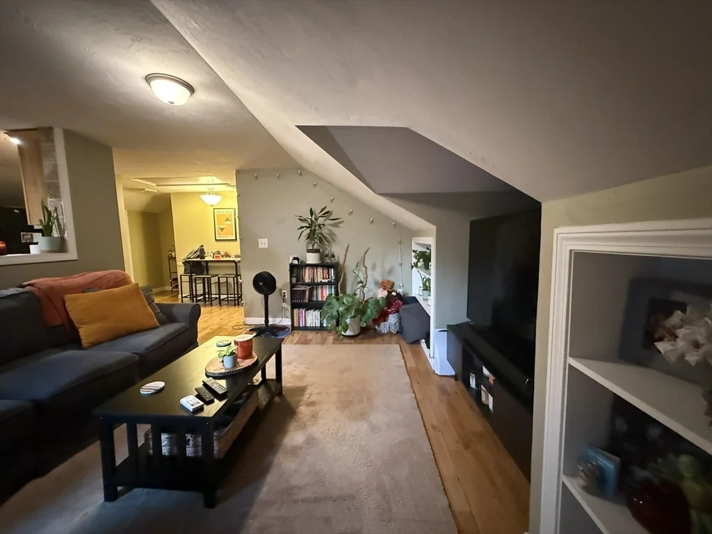 1 bed, 1 bath apartment for rent at 50 South Main Unit 3, Uxbridge — photo 3 of 16