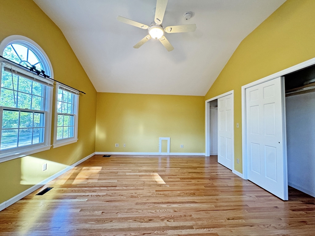 4 bed, 2 bath apartment for rent at 50 Staniford St, Auburndale — photo 15 of 24