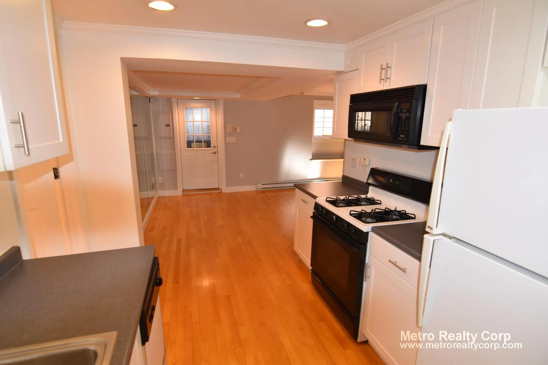 1 bed, 1 bath apartment for rent at 50 Summit Ave Unit B, Coolidge Corner — photo 2 of 13
