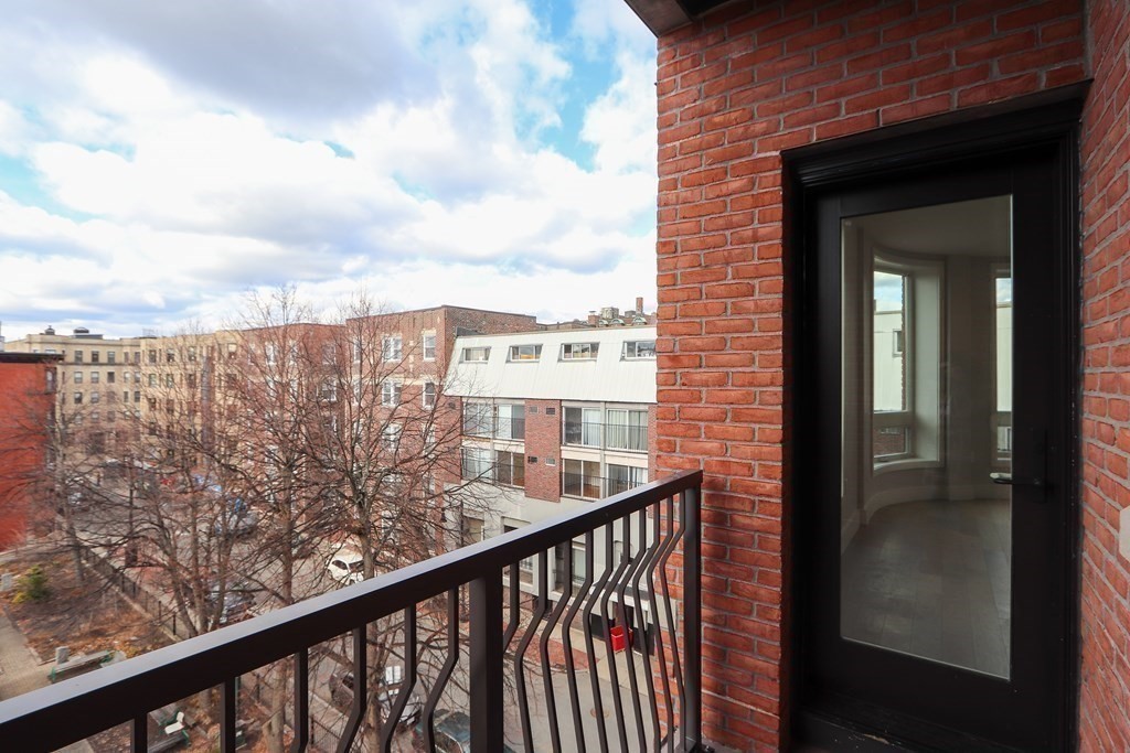 2 bed, 2 bath apartment for rent at 50 Symphony Rd Unit 404, Fenway — photo 7 of 19
