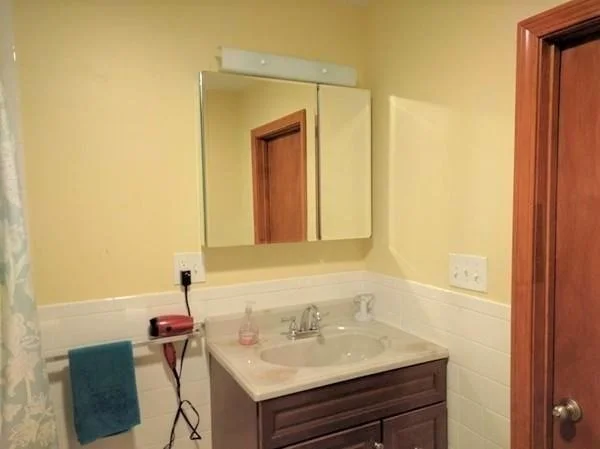 3 bed, 1 bath apartment for rent at 50 Temple St Unit 1, Somerville — photo 14 of 23