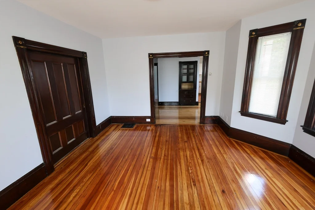 4 bed, 1 bath apartment for rent at 50 Thatcher St Unit 2, Hyde Park — photo 7 of 22