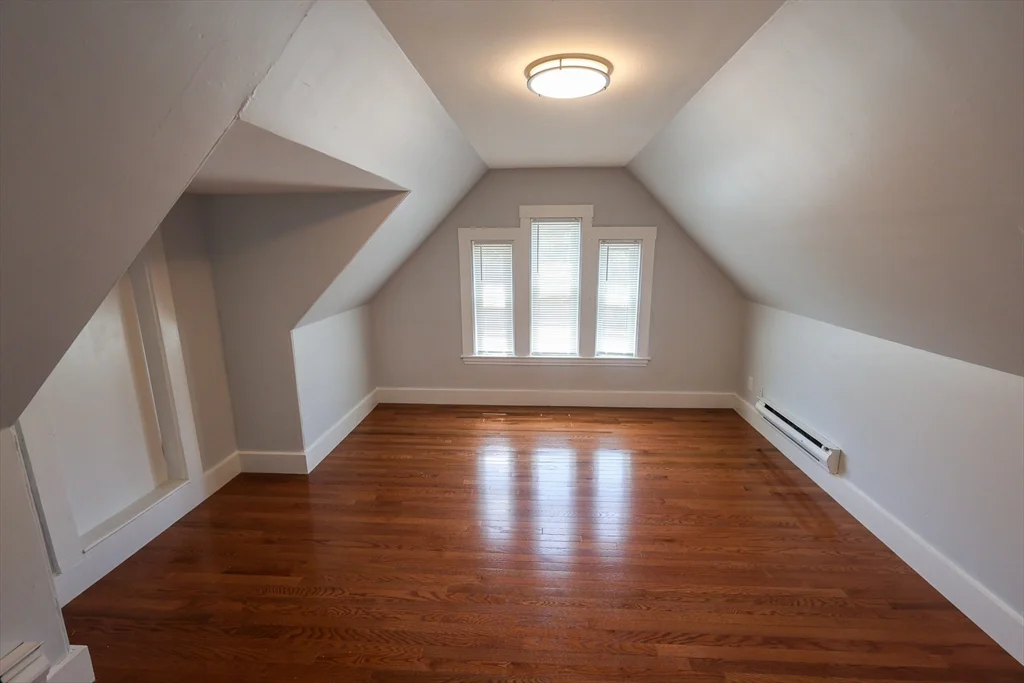 4 bed, 1 bath apartment for rent at 50 Thatcher St Unit 2, Hyde Park — photo 17 of 22