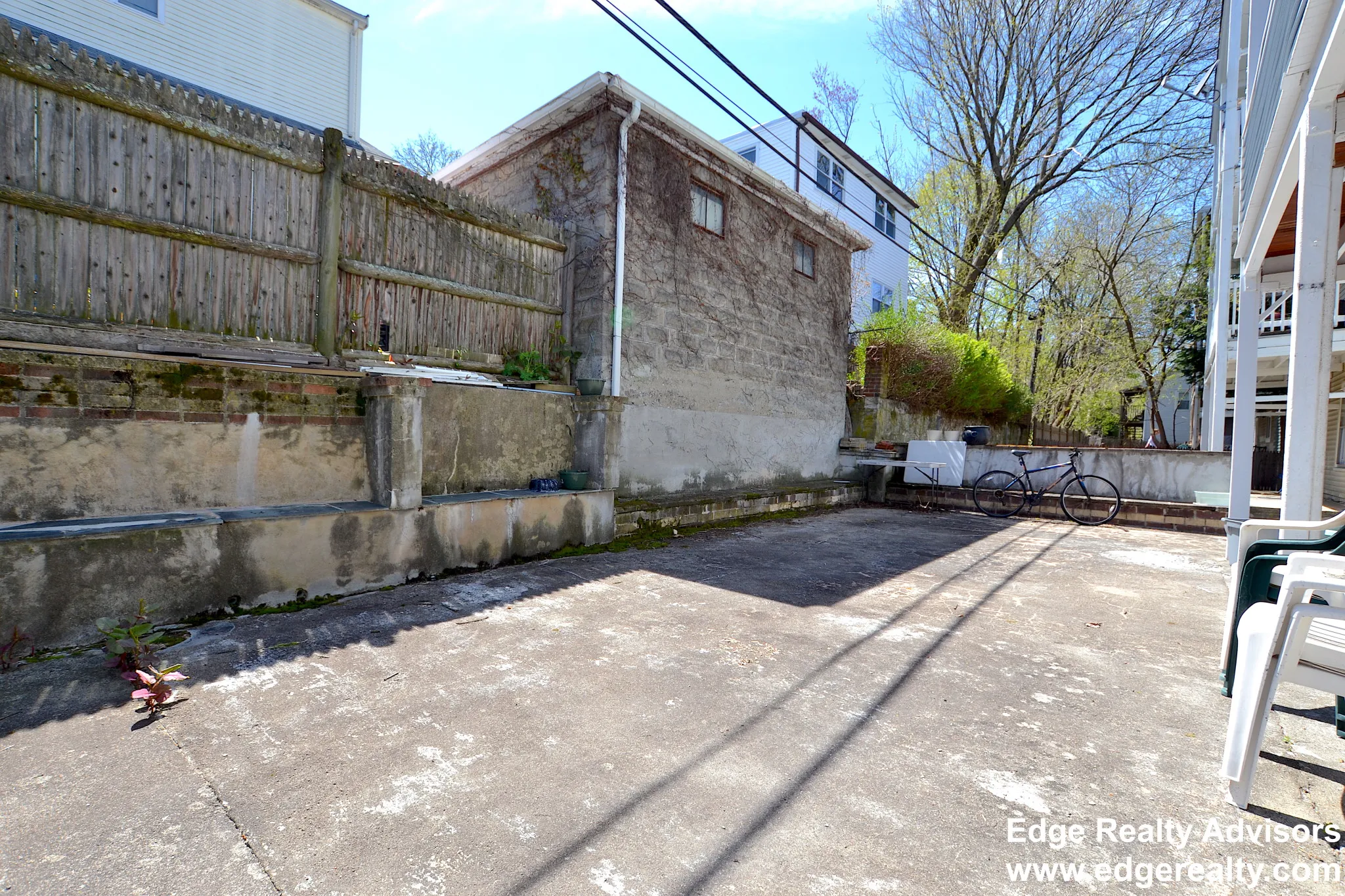 3 bed, 1 bath apartment for rent at 50 Tremont St Unit 1, Oak Square — photo 11 of 13
