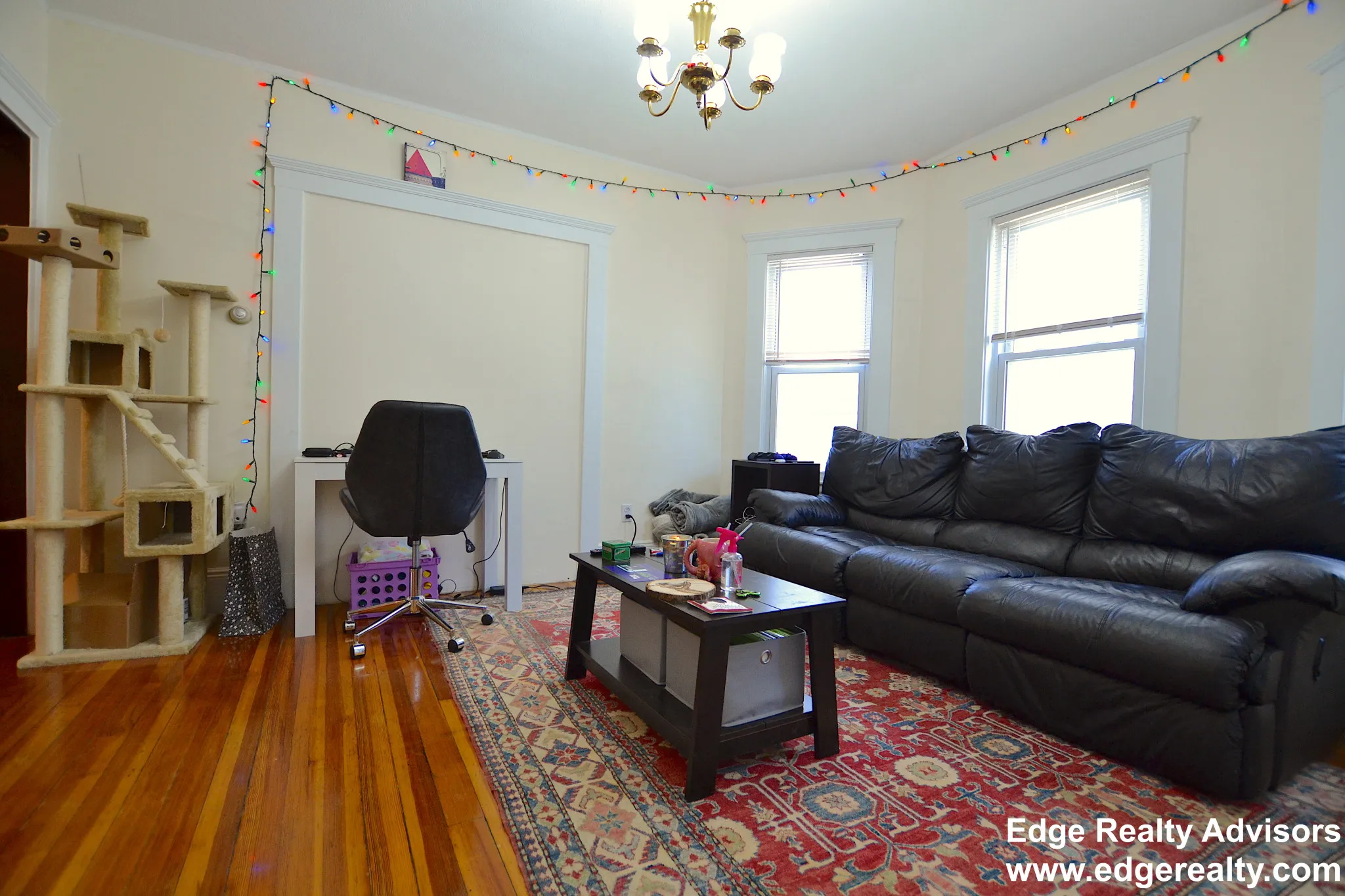 3 bed, 1 bath apartment for rent at 50 Tremont St Unit 1, Oak Square — photo 5 of 13