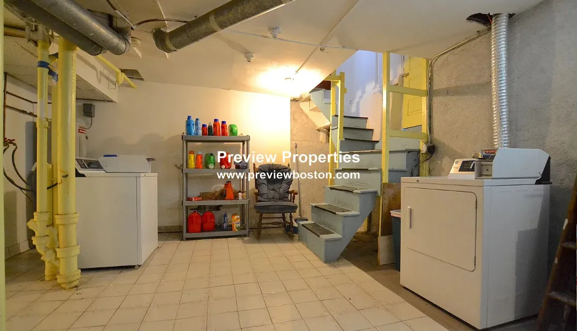 3 bed, 1 bath apartment for rent at 50 Tremont St Unit 1P, Oak Square — photo 11 of 11