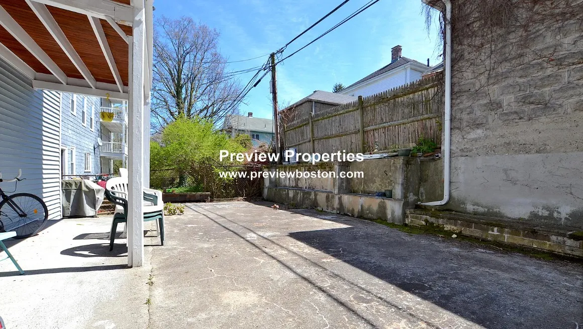 3 bed, 1 bath apartment for rent at 50 Tremont St Unit 1P, Oak Square — photo 9 of 11