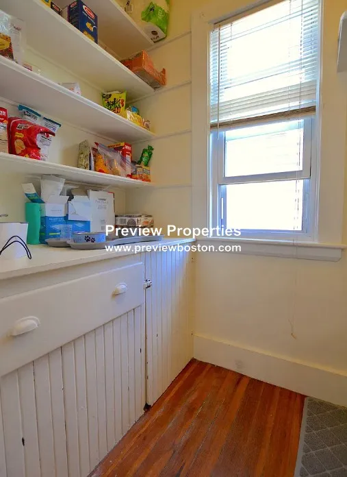 3 bed, 1 bath apartment for rent at 50 Tremont St Unit 1P, Oak Square — photo 10 of 11