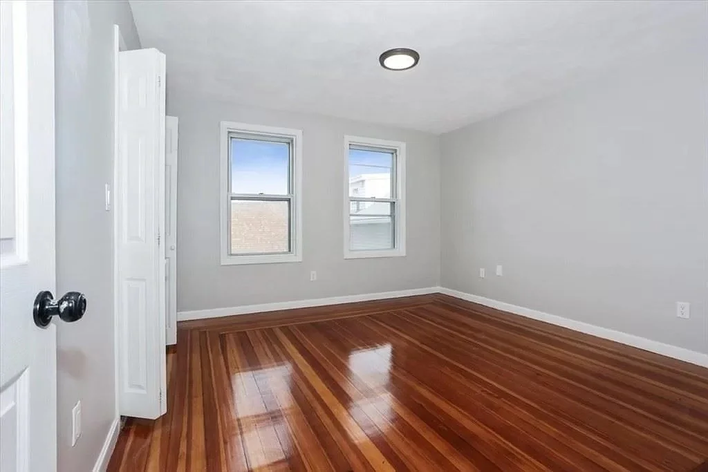 3 bed, 1 bath apartment for rent at 50 Trident Ave Unit 2, Winthrop — photo 7 of 12