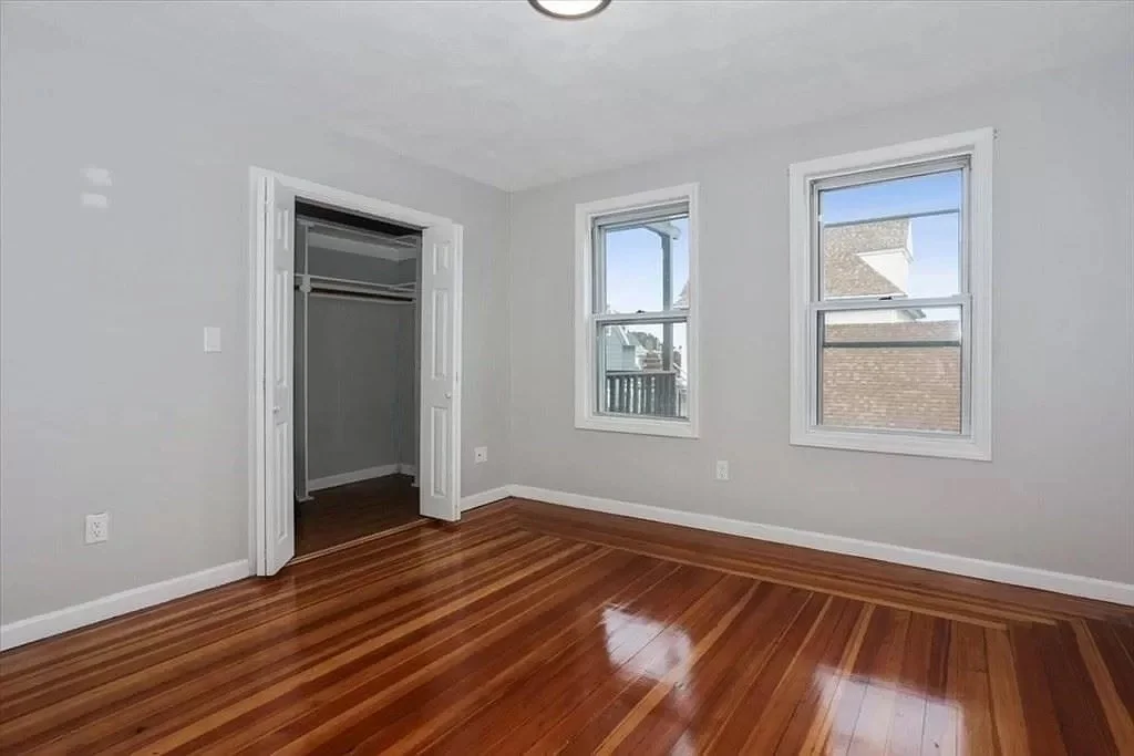 3 bed, 1 bath apartment for rent at 50 Trident Ave Unit 2, Winthrop — photo 5 of 12