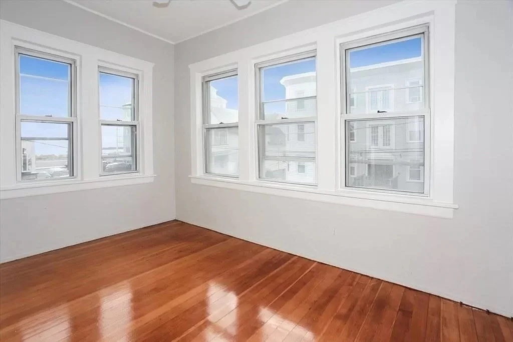 3 bed, 1 bath apartment for rent at 50 Trident Ave Unit 2, Winthrop — photo 6 of 12