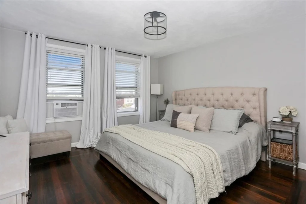 3 bed, 1 bath apartment for rent at 50 Trident Ave Unit C, Winthrop Beach — photo 2 of 14
