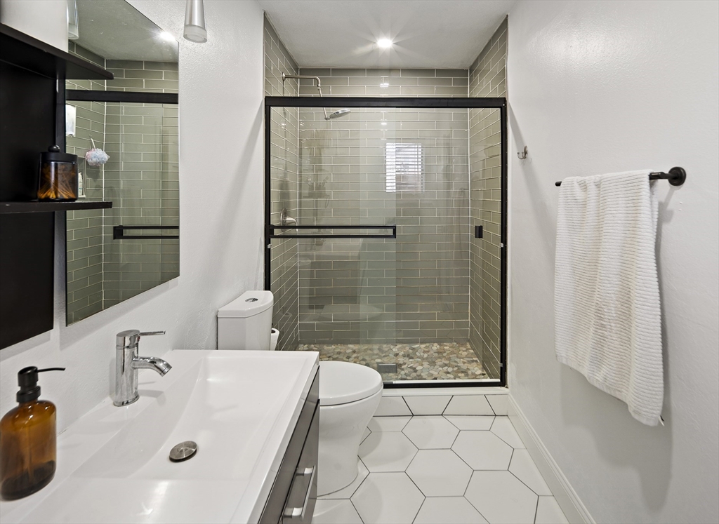 2 bed, 2 bath apartment for rent at 50 Triton Ave Unit N/A, Point Shirley — photo 18 of 25
