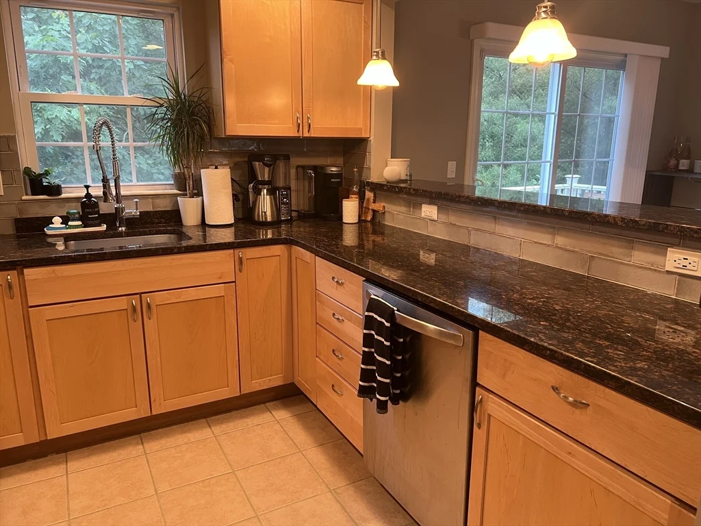 2 bed, 2 bath apartment for rent at 50 Turtle Brook Unit 50, Canton — photo 2 of 15