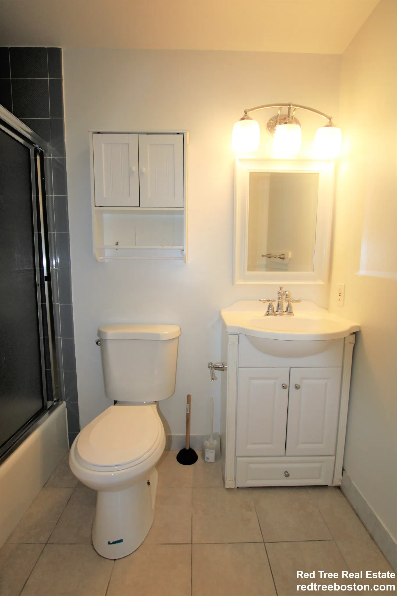 4 bed, 2.5 bath apartment for rent at 50 Undine Rd Unit 8, Brighton — photo 8 of 18