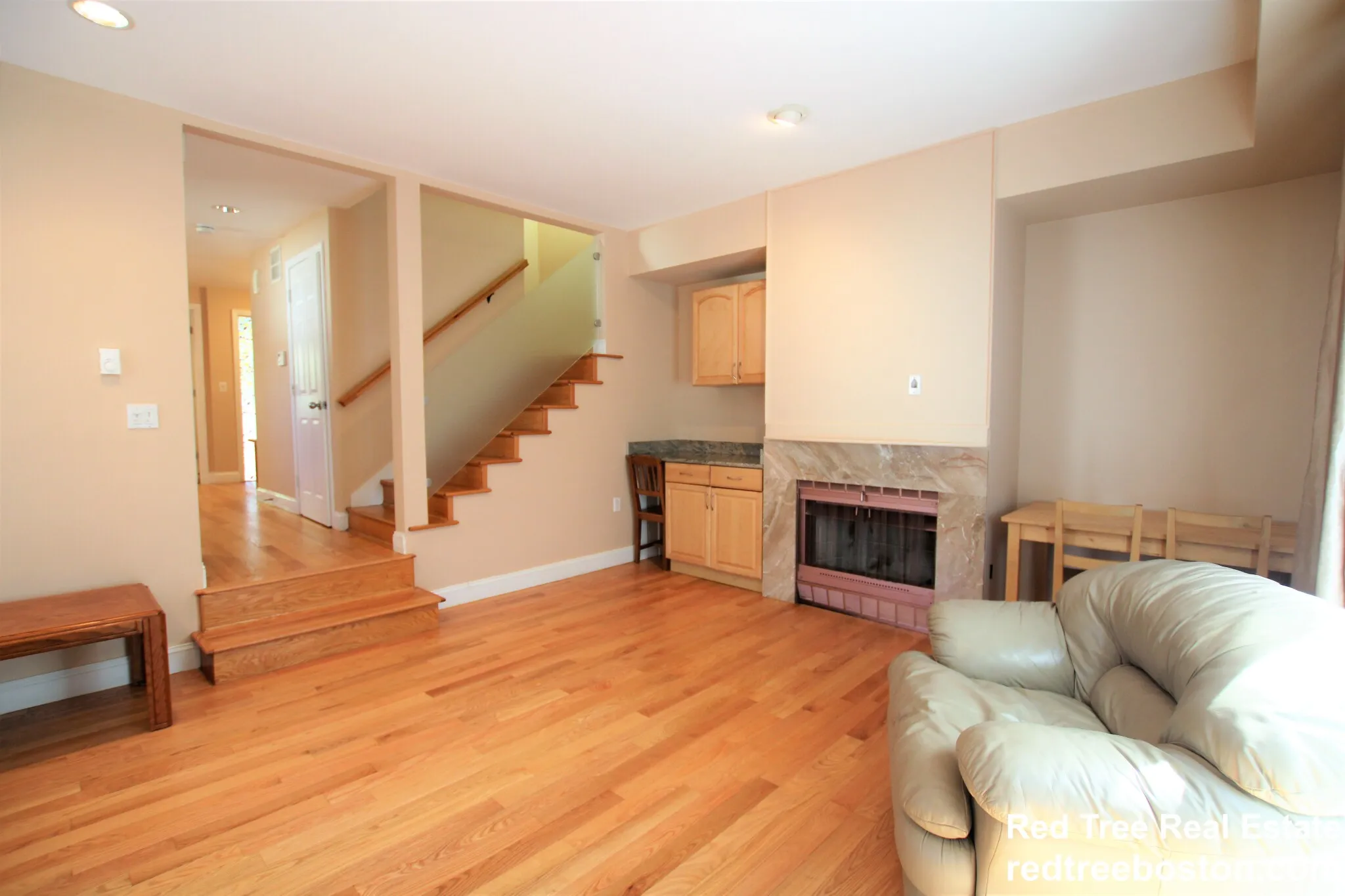 4 bed, 2.5 bath apartment for rent at 50 Undine Rd Unit 8, Brighton — photo 4 of 18