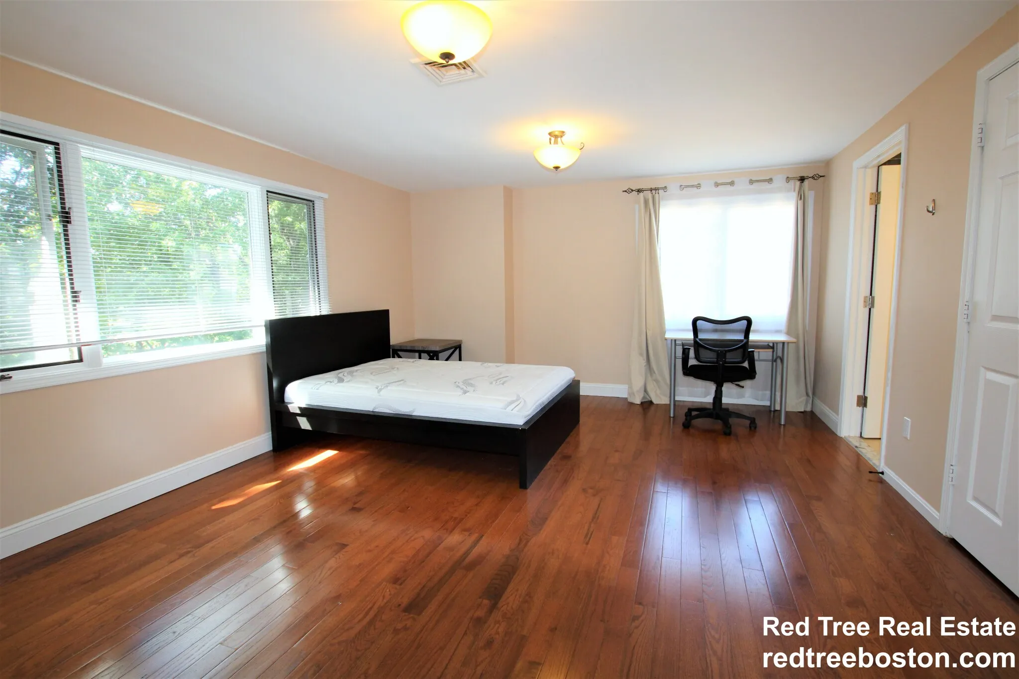 4 bed, 2.5 bath apartment for rent at 50 Undine Rd Unit 8, Brighton — photo 12 of 18