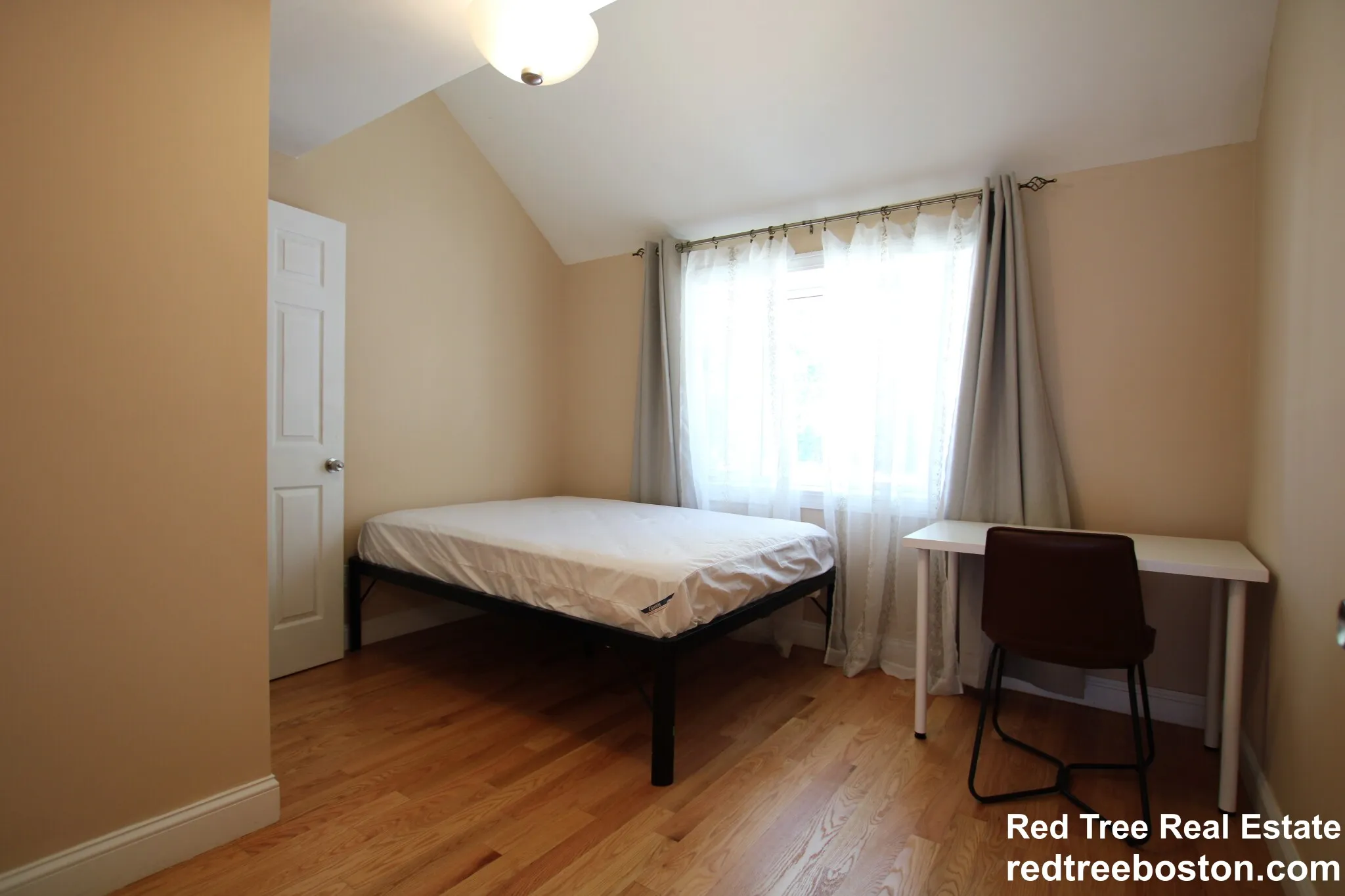 4 bed, 2.5 bath apartment for rent at 50 Undine Rd Unit 8, Brighton — photo 9 of 18