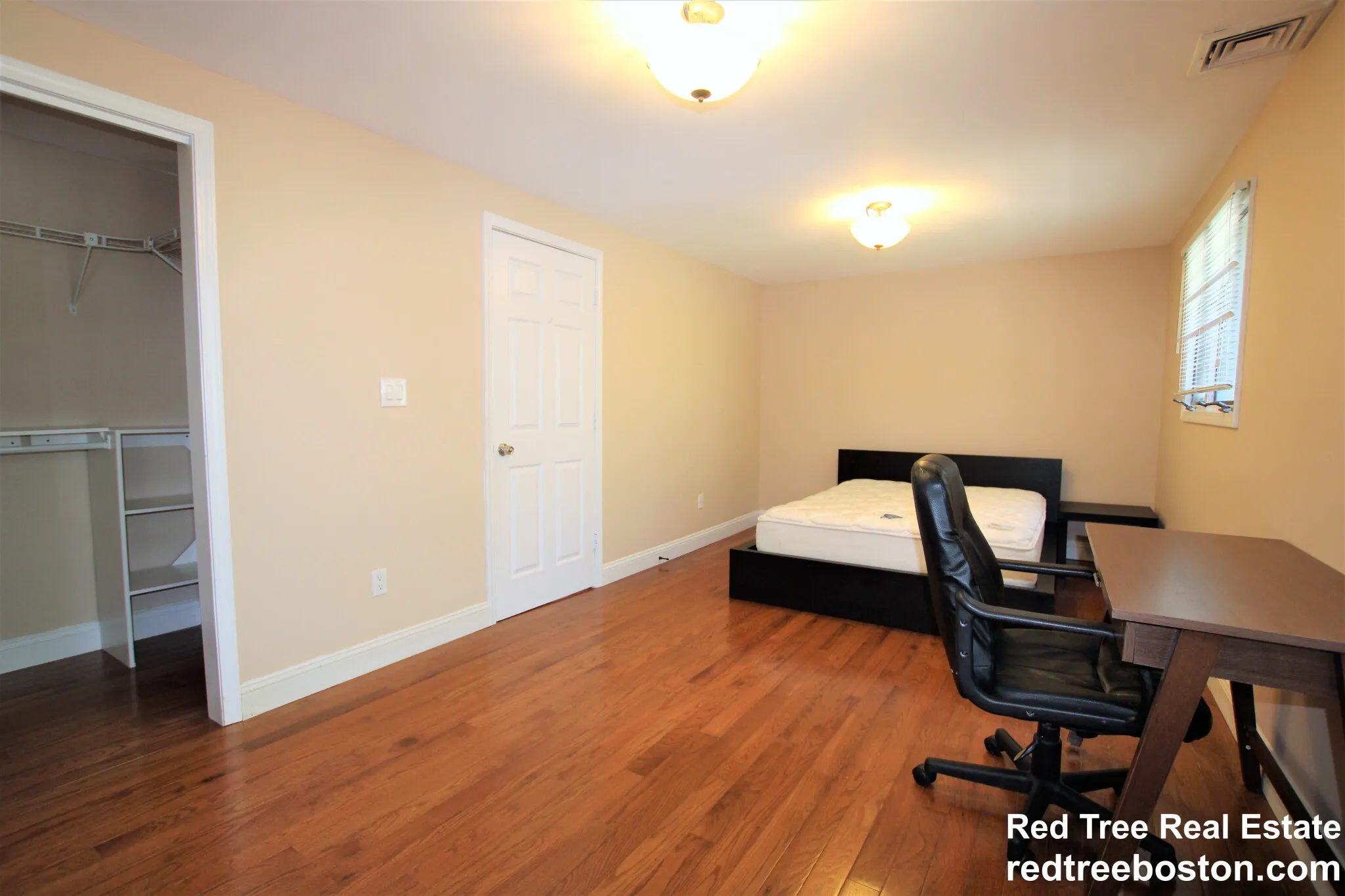 4 bed, 2.5 bath apartment for rent at 50 Undine Rd Unit 8, Brighton — photo 13 of 18