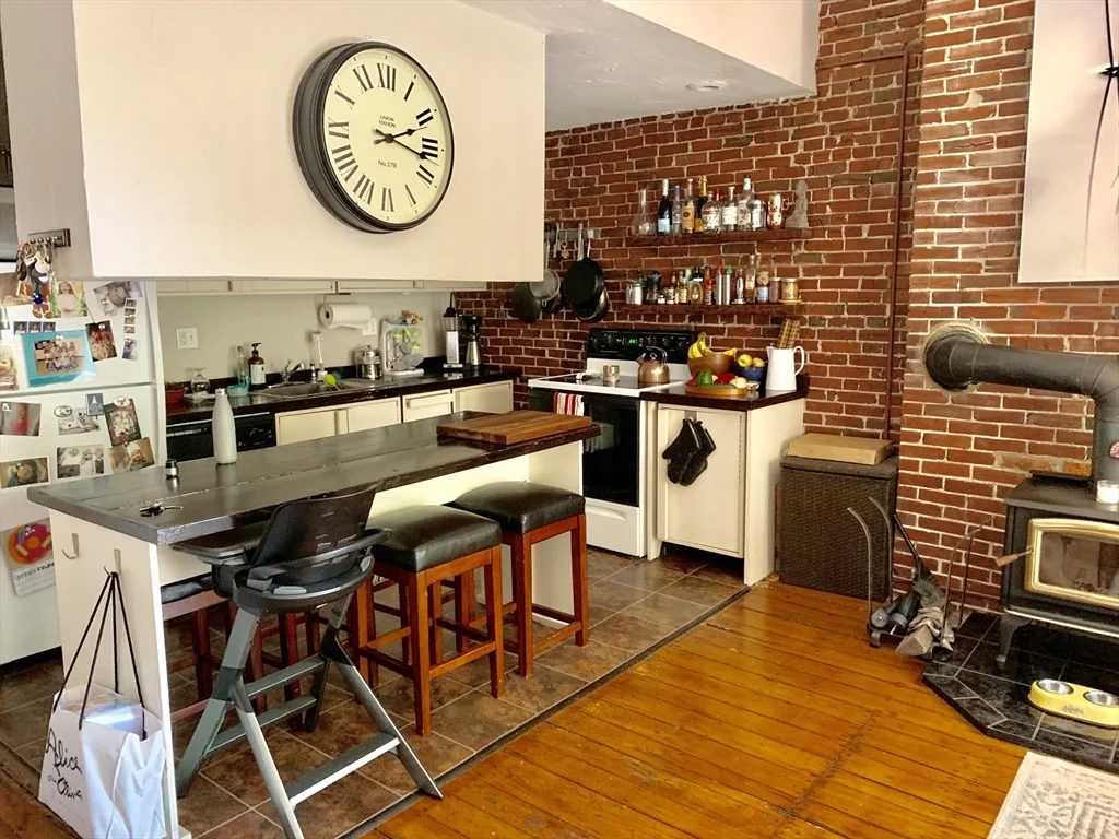 2 bed, 1 bath apartment for rent at 50 Union Park Unit 2, South End — photo 4 of 14