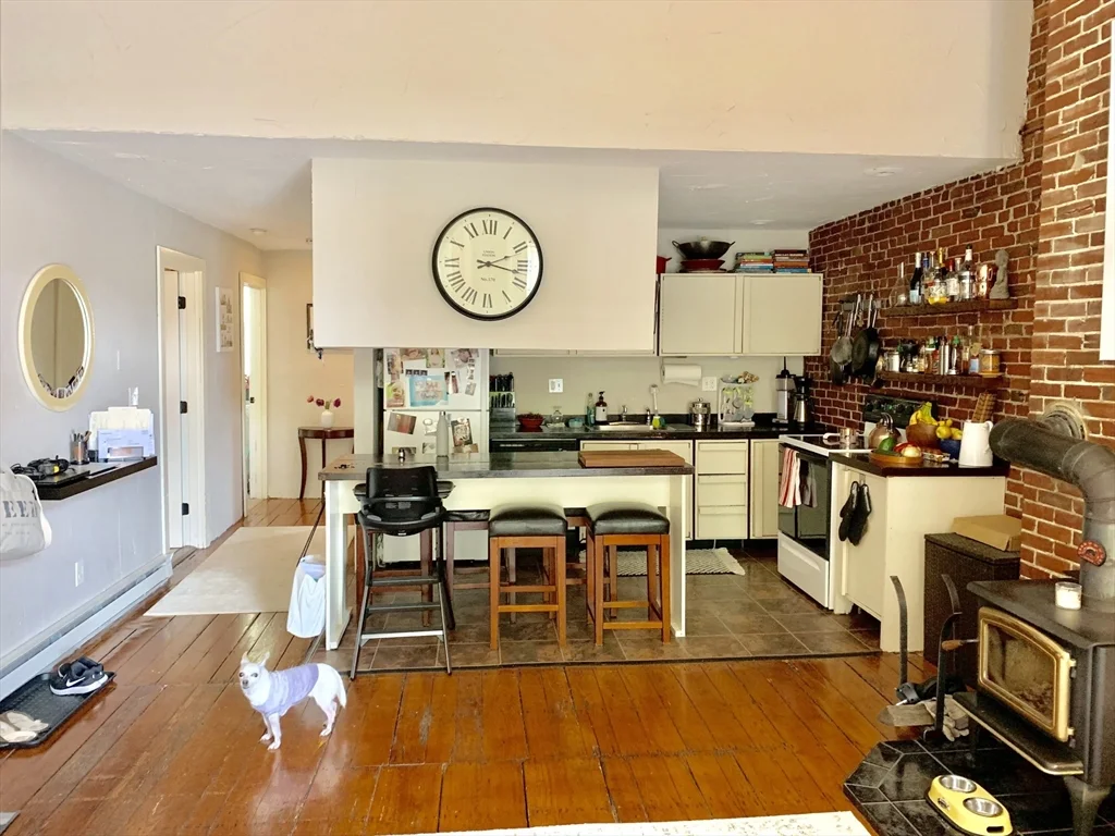 2 bed, 1 bath apartment for rent at 50 Union Park Unit 2, South End — photo 3 of 14