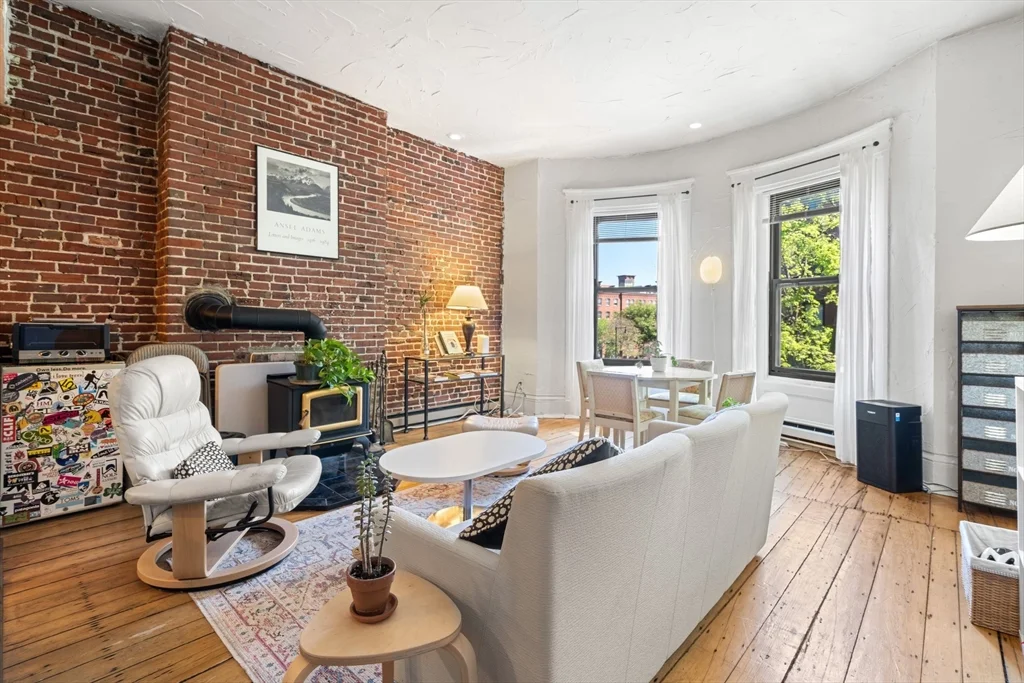 2 bed, 1 bath apartment for rent at 50 Union Park Unit 3, South End