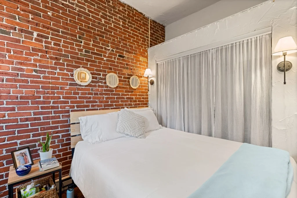 2 bed, 1 bath apartment for rent at 50 Union Park Unit 3, South End — photo 16 of 24