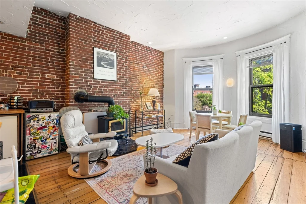 2 bed, 1 bath apartment for rent at 50 Union Park Unit 3, South End — photo 6 of 24