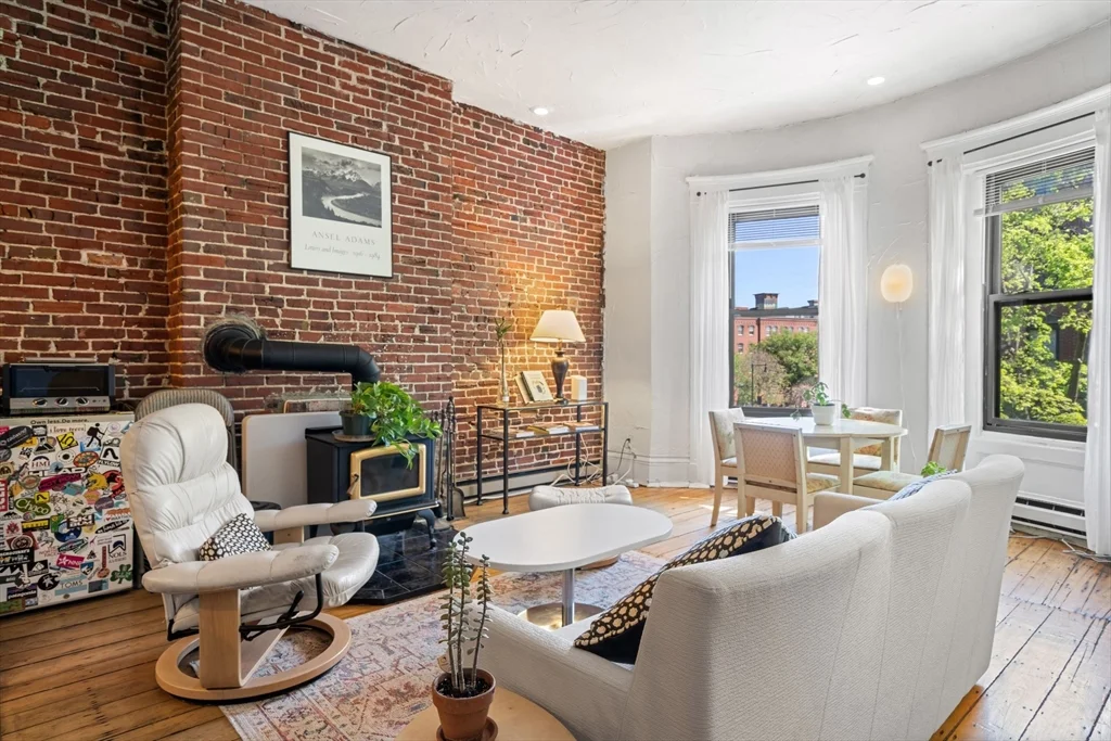 2 bed, 1 bath apartment for rent at 50 Union Park Unit 3, South End — photo 5 of 24
